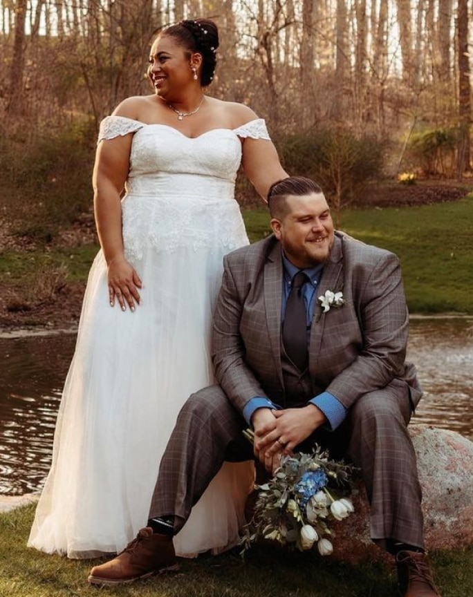 Men's and Women's Clothing, Childrens', Shoes, & Accessories